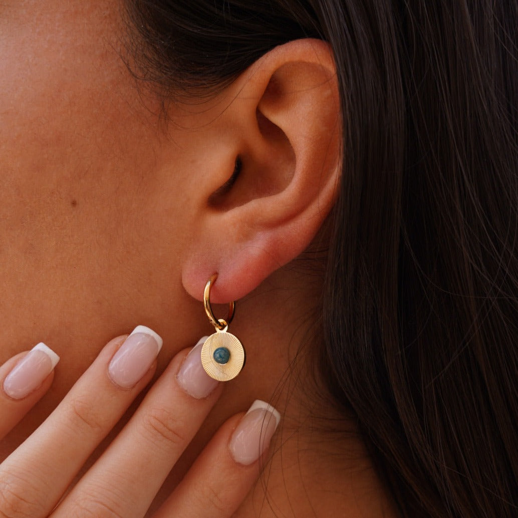 4. Choisis tes Boucles d'oreilles ou Earcuff
