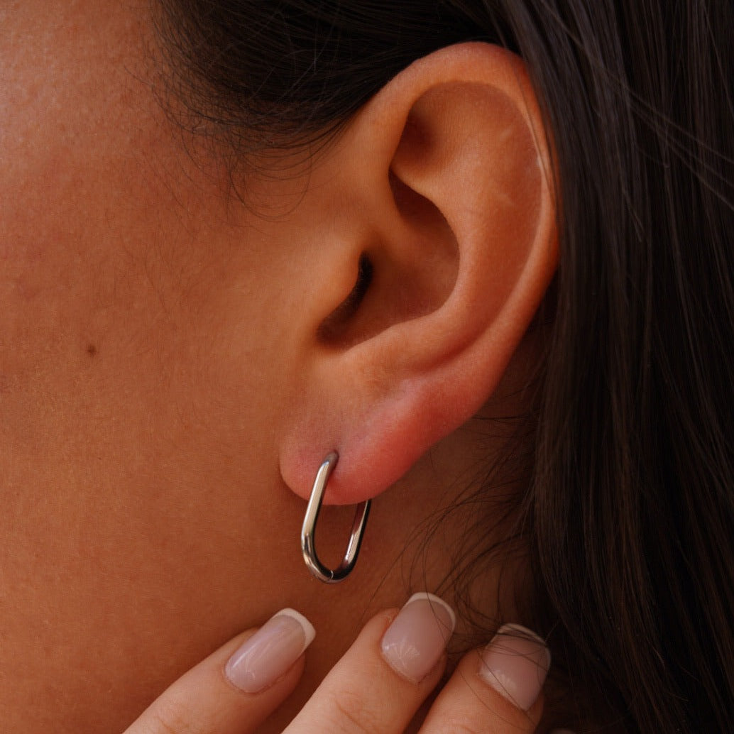 4. Choisis tes Boucles d'oreilles ou Earcuff