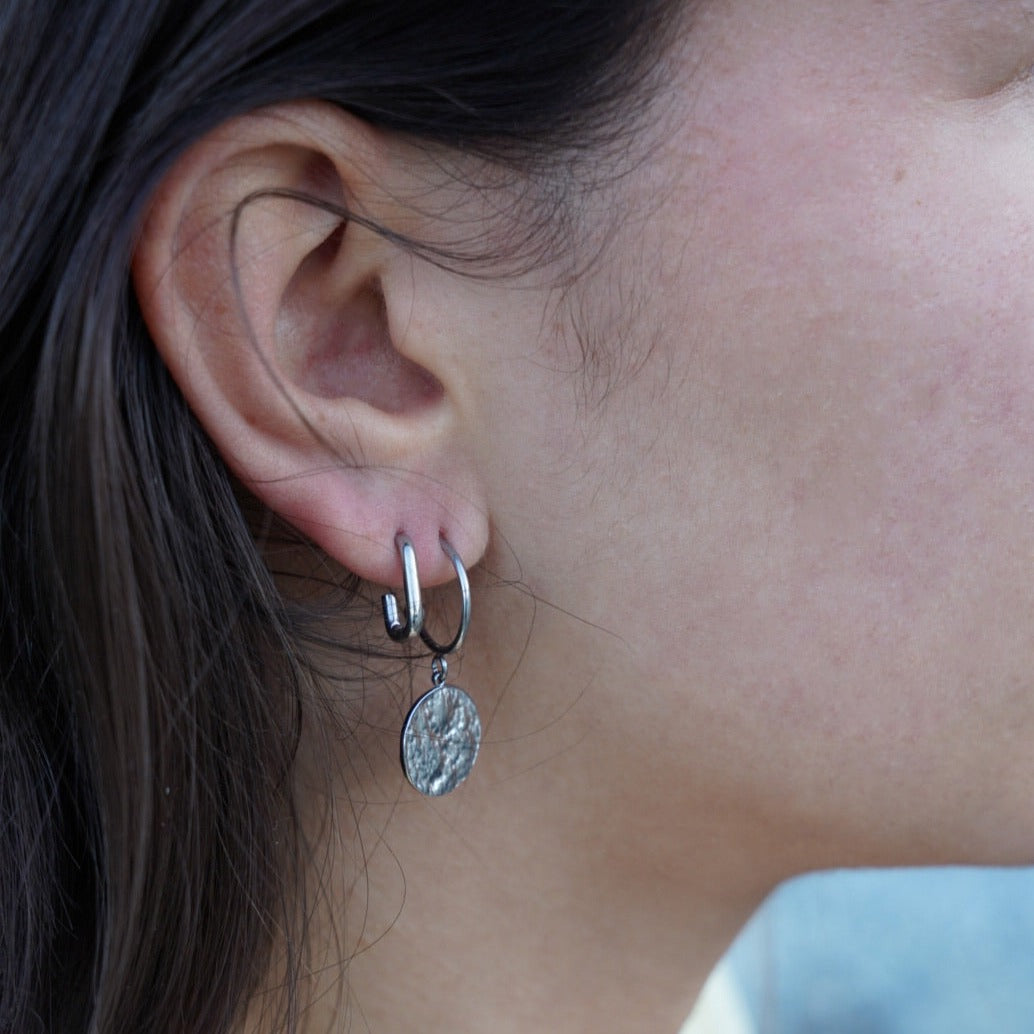 4. Choisis tes Boucles d'oreilles ou Earcuff