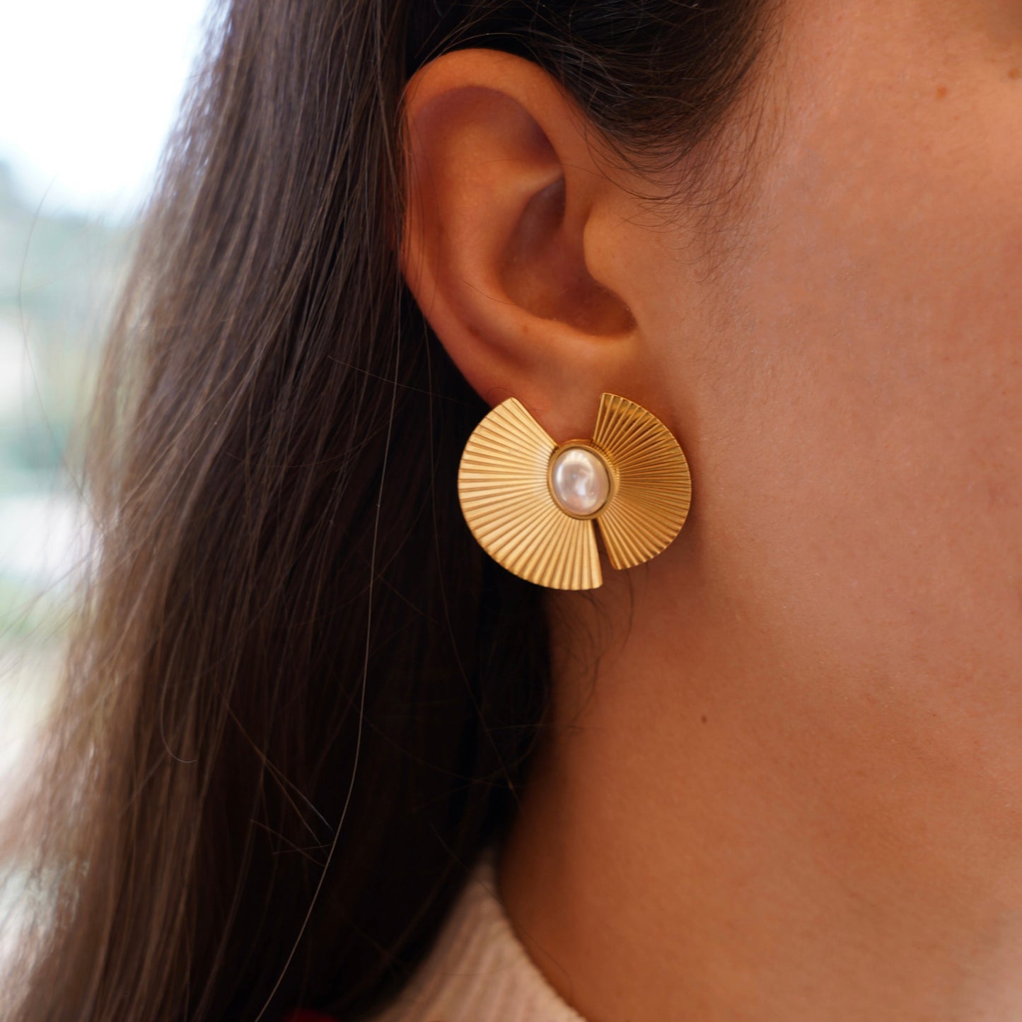 4. Choisis tes Boucles d'oreilles ou Earcuff