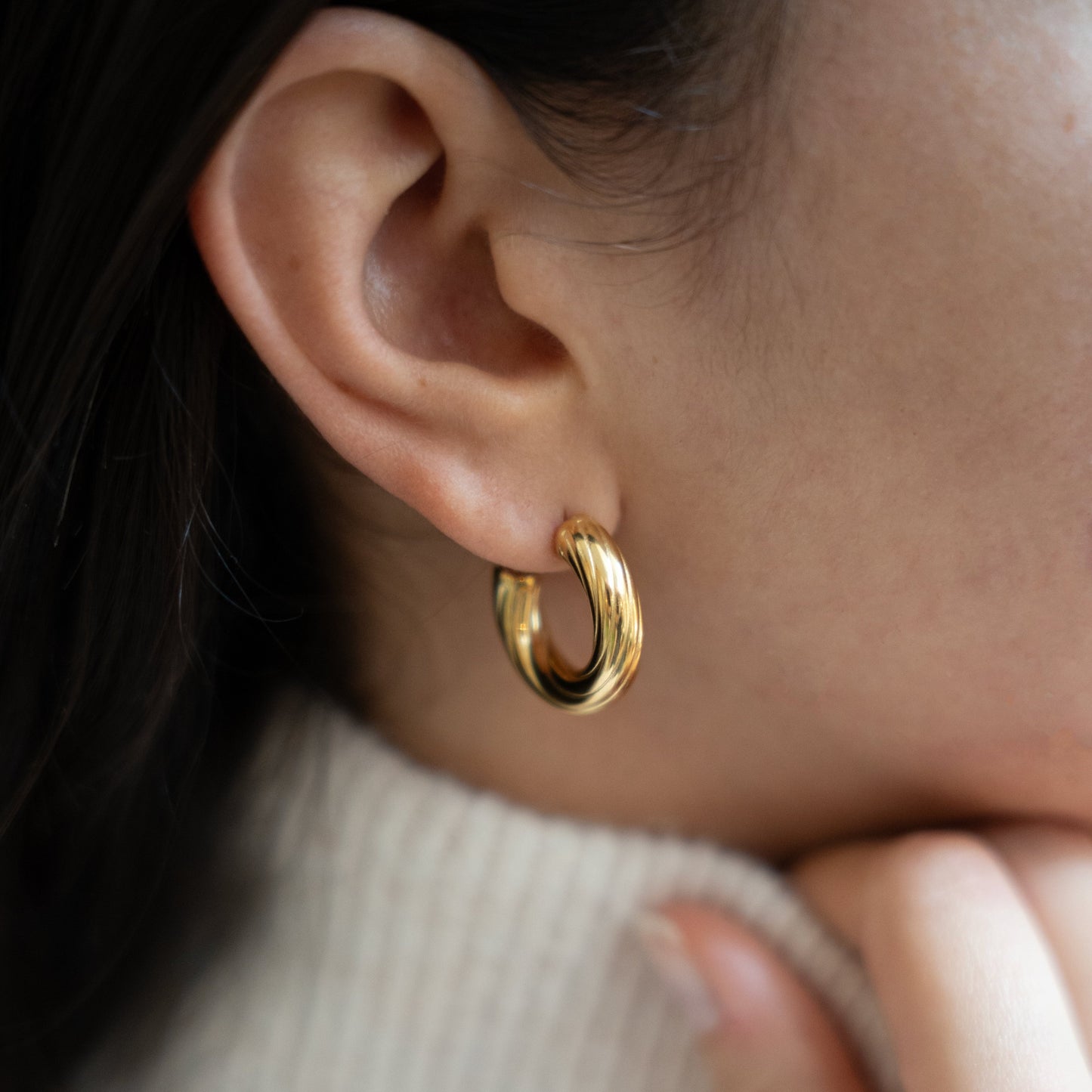 4. Choisis tes Boucles d'oreilles ou Earcuff