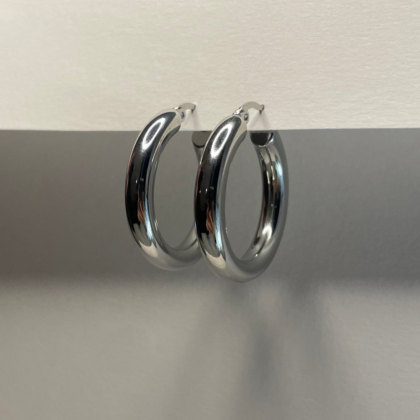 4. Choisis tes Boucles d'oreilles ou Earcuff