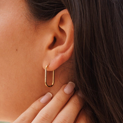 4. Choisis tes Boucles d'oreilles ou Earcuff